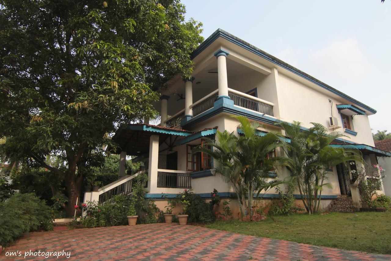 Serene Villa 帕纳吉 外观 照片